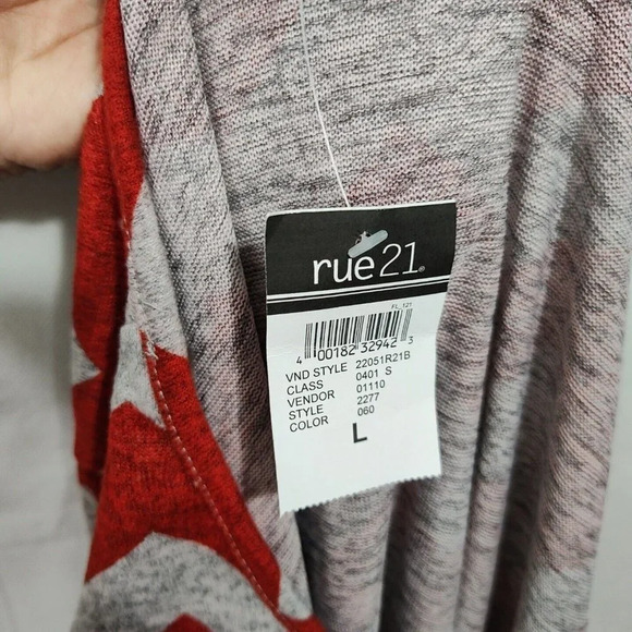 Rue 21 Sheath Knit Dress Scoop Neck Women Size L Grey Red Chevron Short Slv NEW - Picture 6 of 6